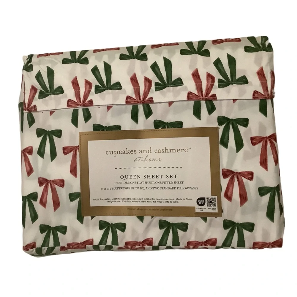 Cupcakes And Cashmere Holiday Bows Queen Sheet Set New